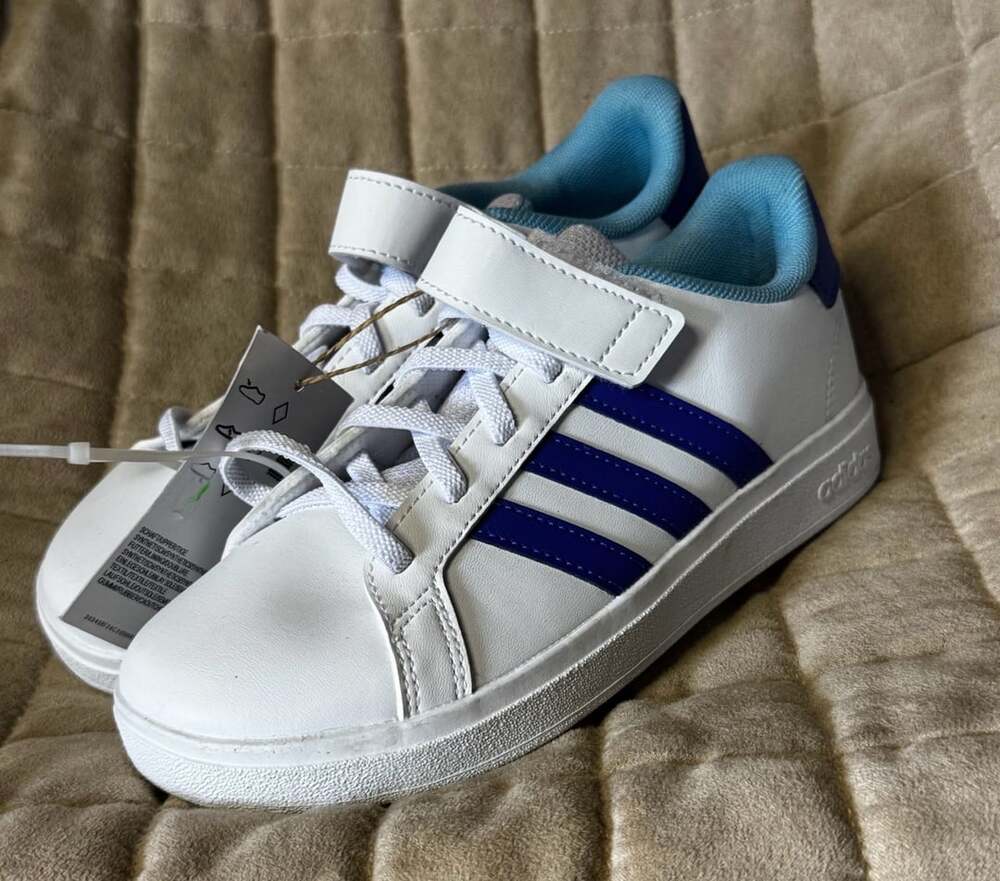 NWT Adidas Grand Court 2.0 EL Size 2 US Kids White Blue Sneakers